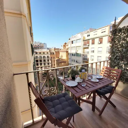 Del Parque Flats Flores Premium * Malaga