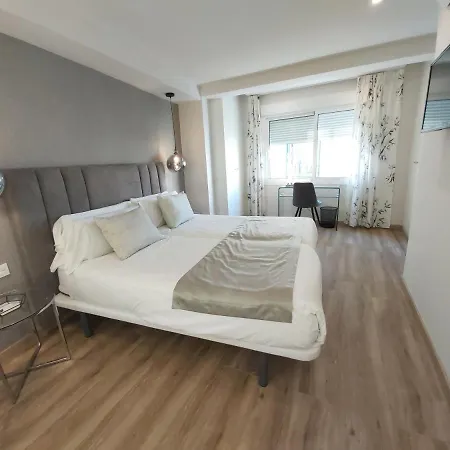 Del Parque Flats Flores Premium * Malaga